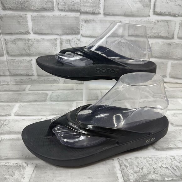 OOFOS OOlala Luxe Black Shiny Flip Flop Thong Recovery Sandals Women's Size 10 - Picture 7 of 11
